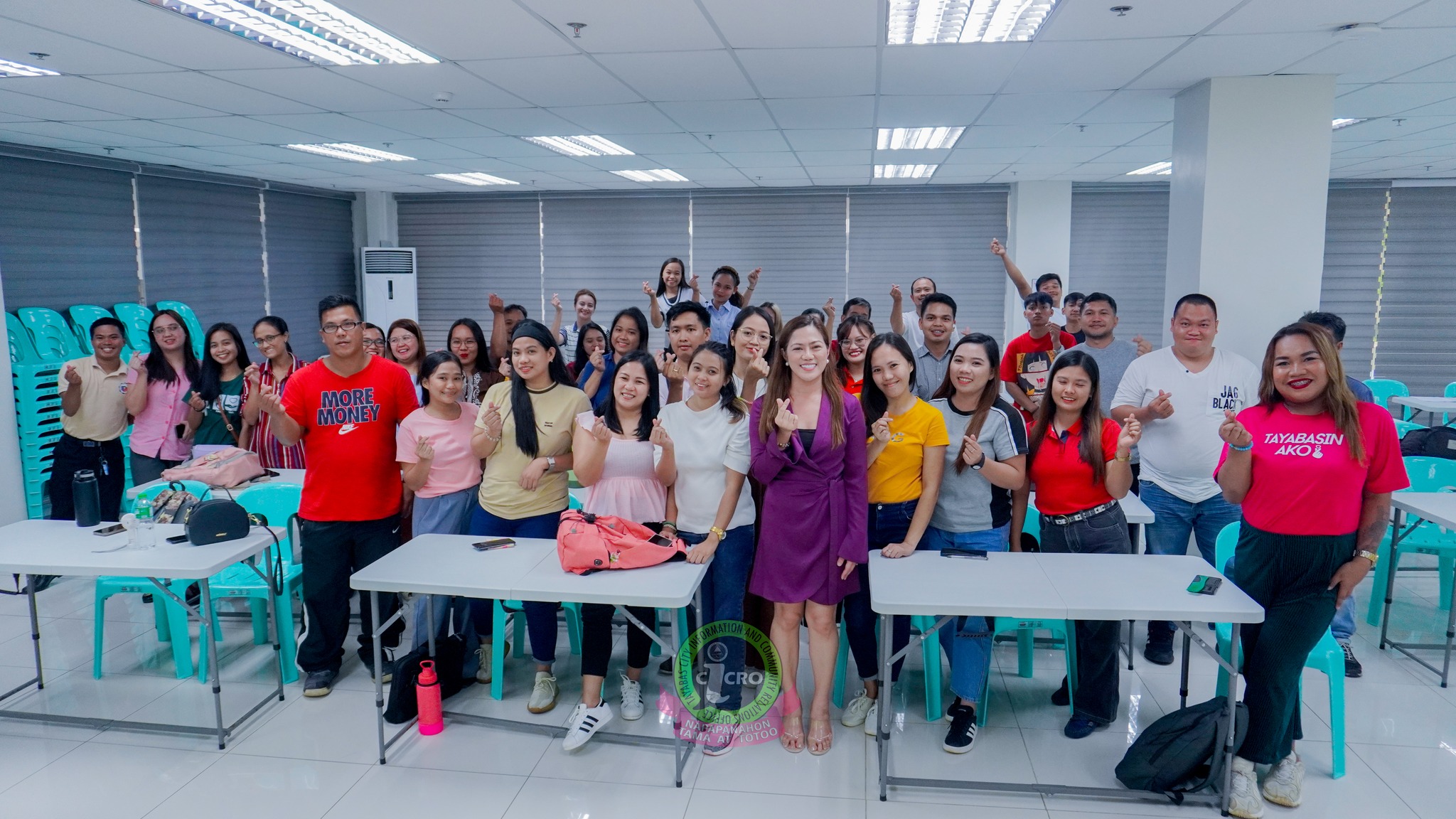 TINGNAN || 39 JOB ORDER WAGE EARNERS NG SCHOOLS DIVISION OFFICE OF TAYABAS, SUMAILALIM SA ORIENTATION.