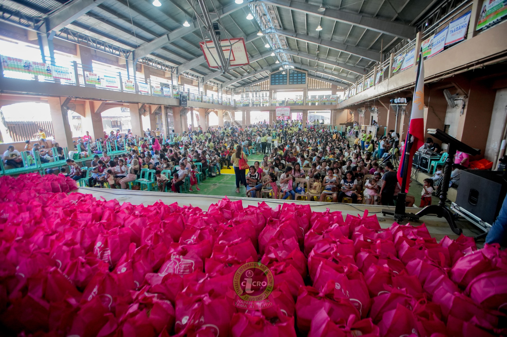 Animnadaang (600) mga bata ang nakatanggap ng maagang aginaldo