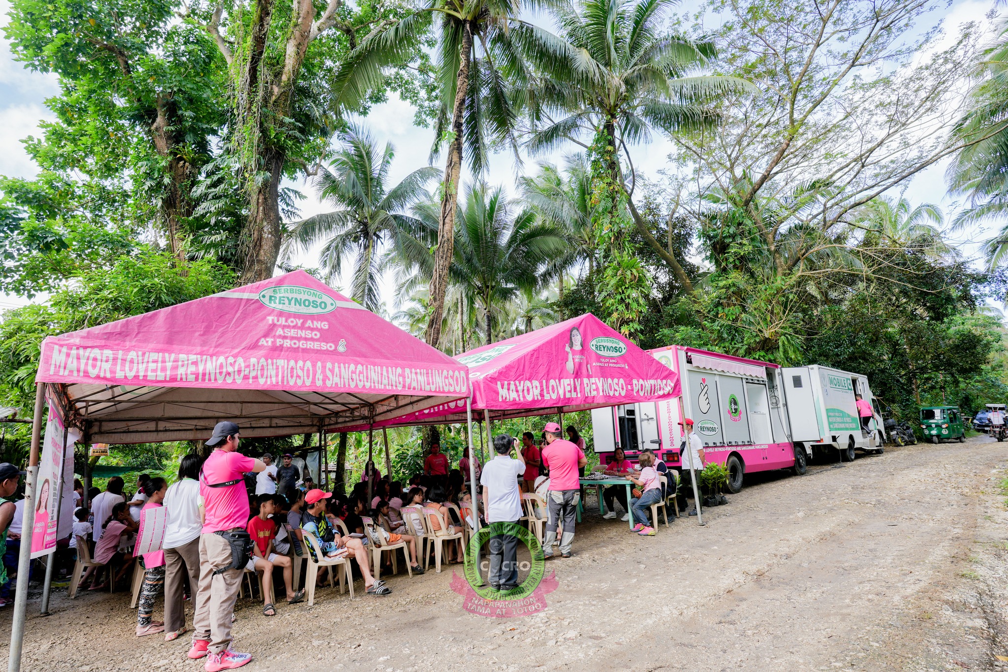 NAGSAGAWA NG SERBISYONG REYNOSO CARAVAN SA SITIO CAPING, BARANGAY LAWIGUE.